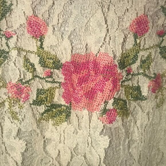 COPY - Cream Lace Tunic - Picture 3 of 5